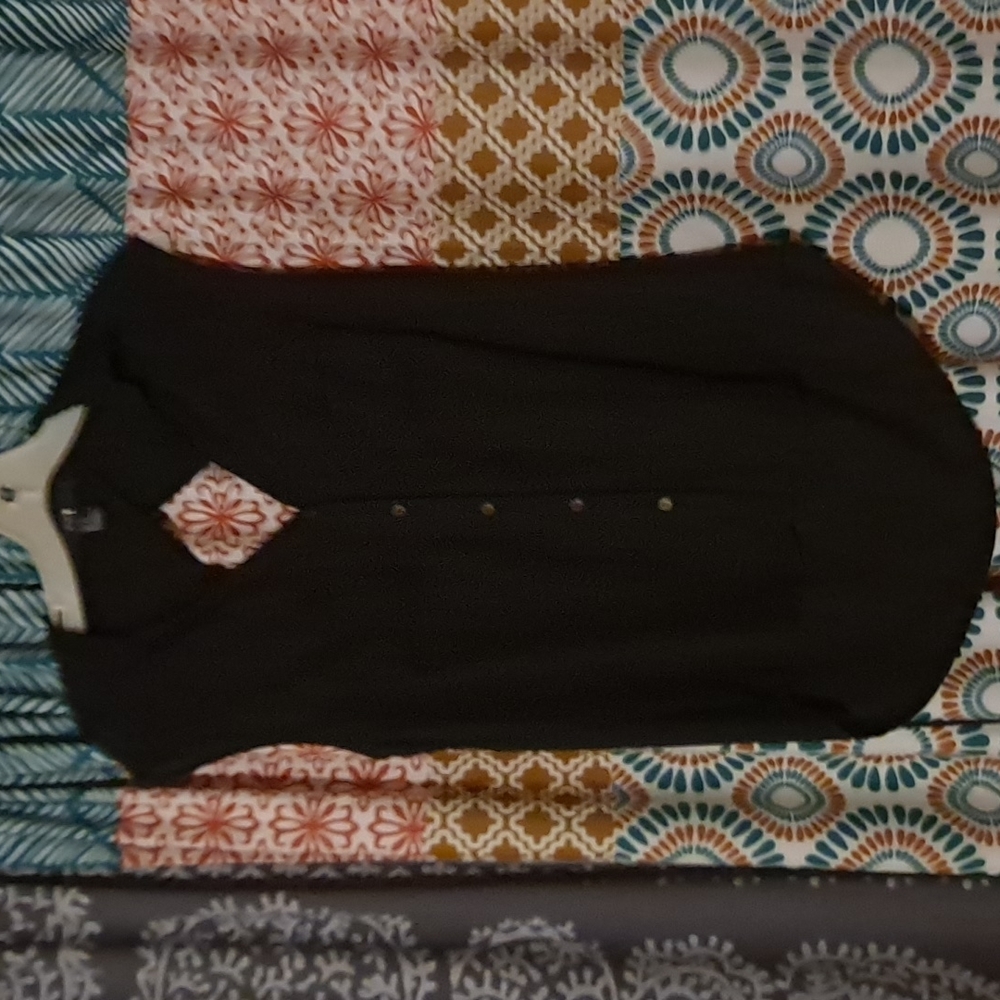 Sleeveless blouse